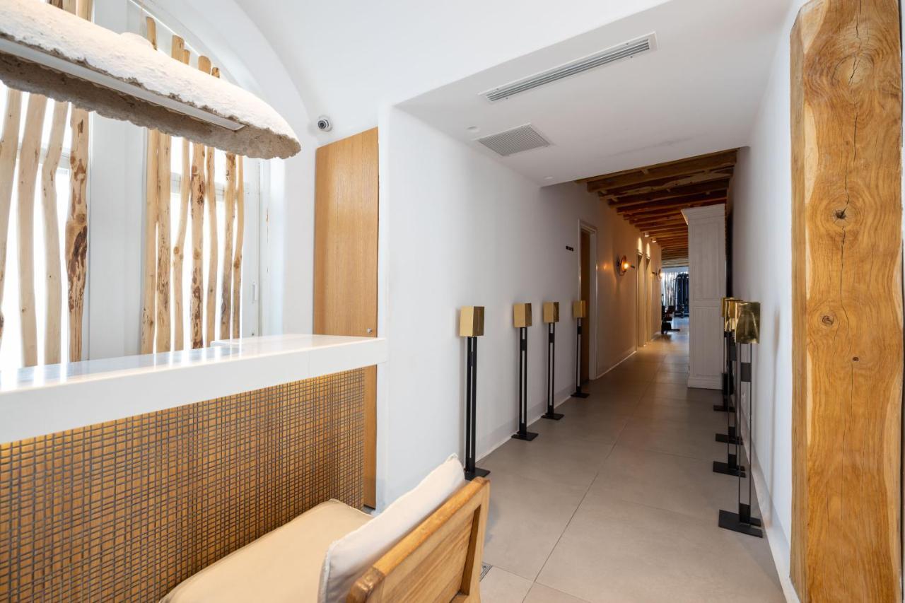 미코노스 암모스 호텔 오르노스 외부 사진 Interior of the hotel